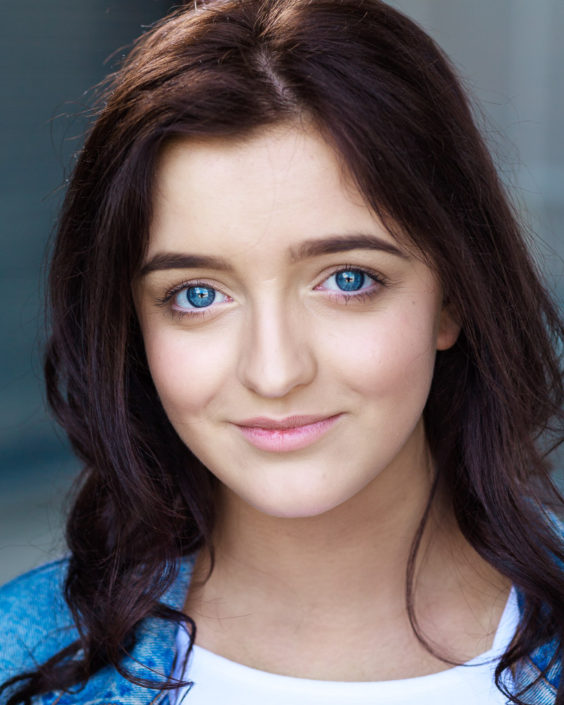 Ameila-Jefford-natural light