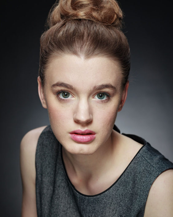 Amy James-Kelly – studio light