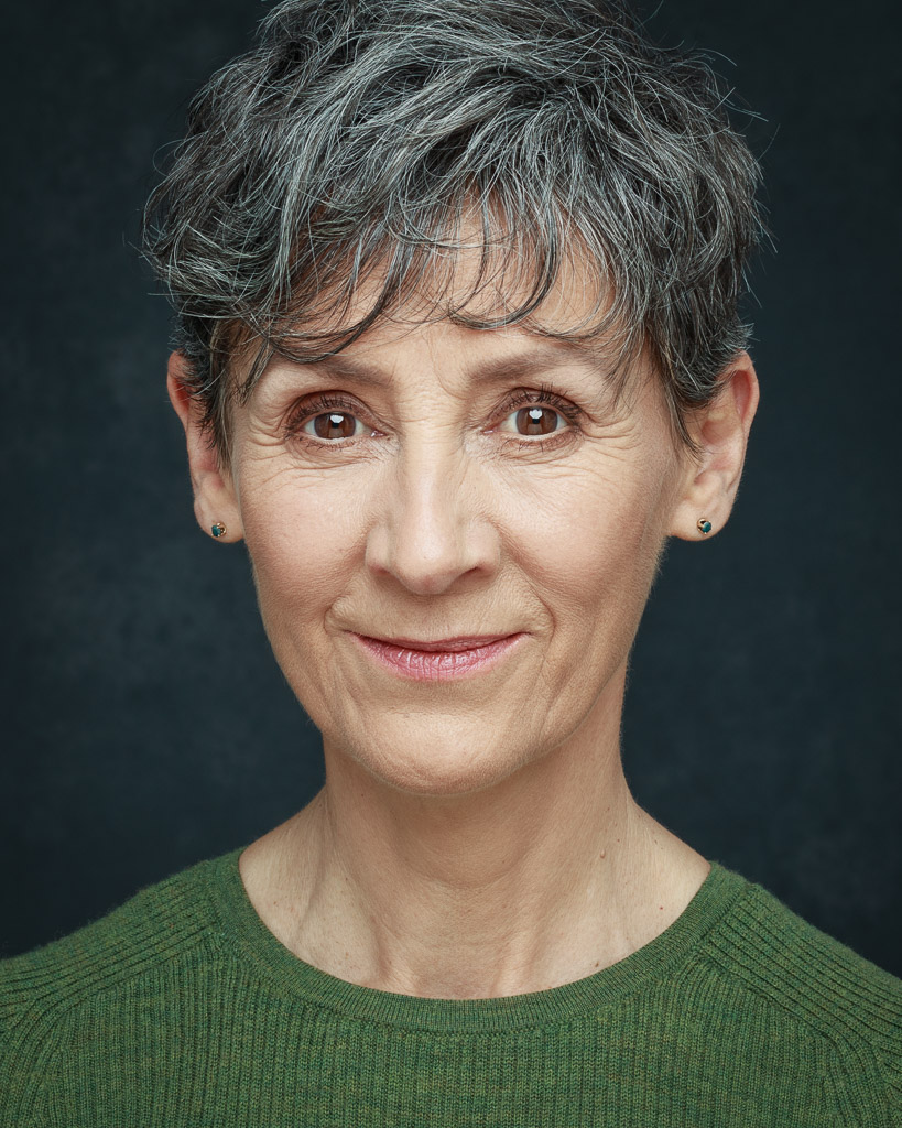 Christine-Mackie-studio-light