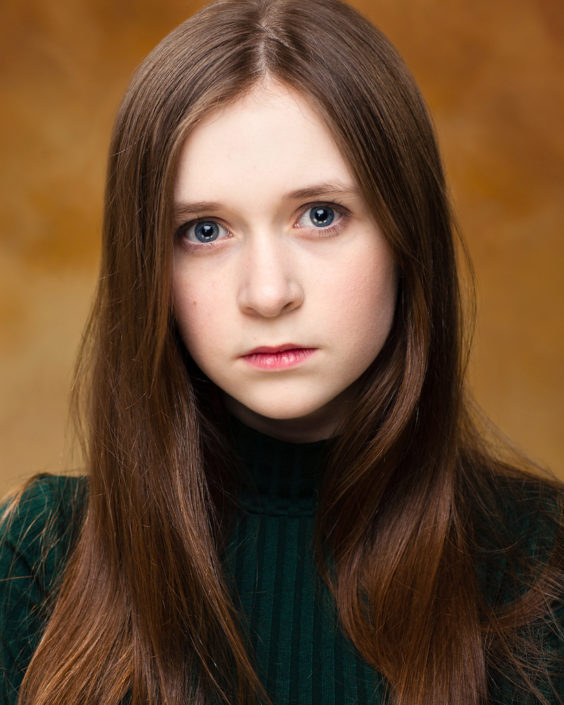 Holly-Jacobson-studio light